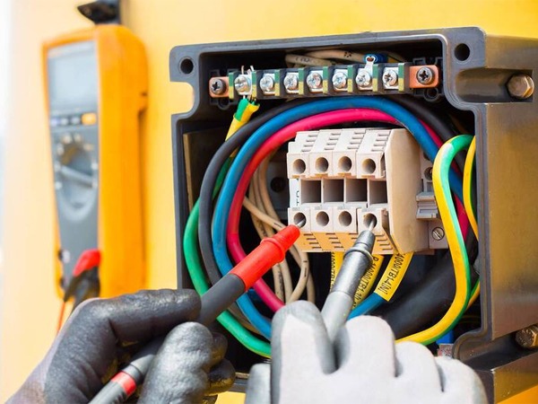 How to Test a Circuit Breaker: Step-by-Step Guide