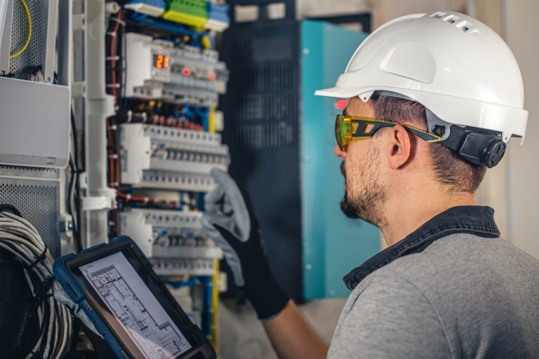 How to Safely Reset a Tripped Molded Case Circuit Breaker?